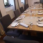 Hotel- Weingut- Moselloreley Hotel