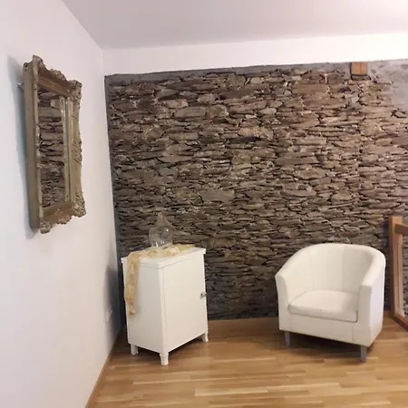 Hotel- Weingut- Moselloreley 2* Piesport