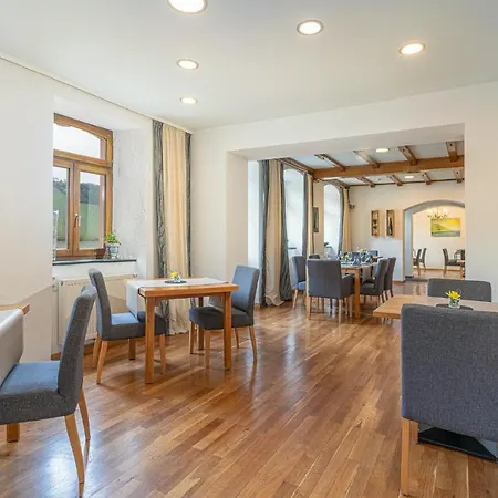 Hotel- Weingut- Moselloreley 2* Писпорт