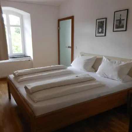 Hotel Hotel- Weingut- Moselloreley Piesport