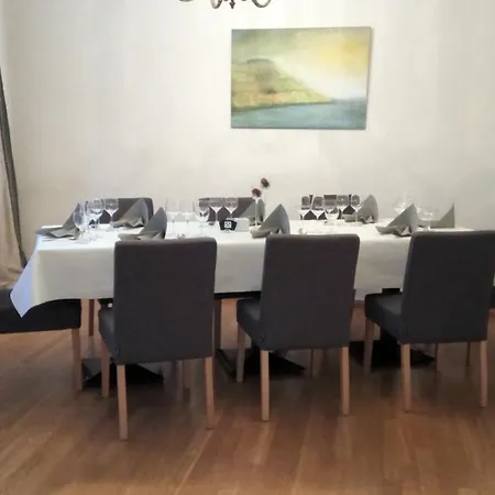Hotel- Weingut- Moselloreley Piesport