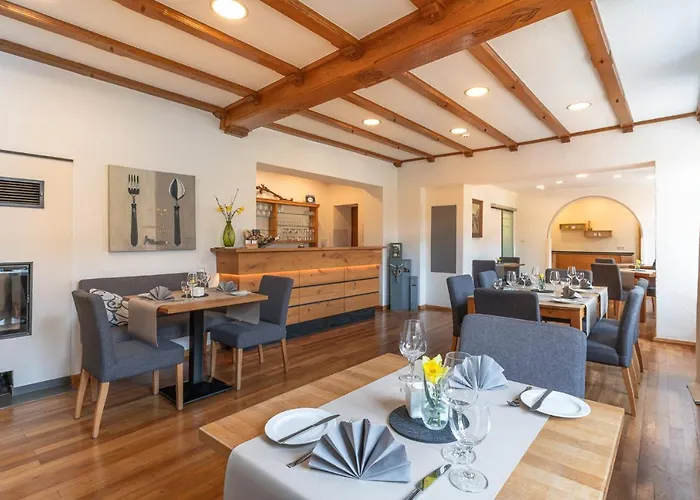 Hotel Hotel- Weingut- Moselloreley Piesport