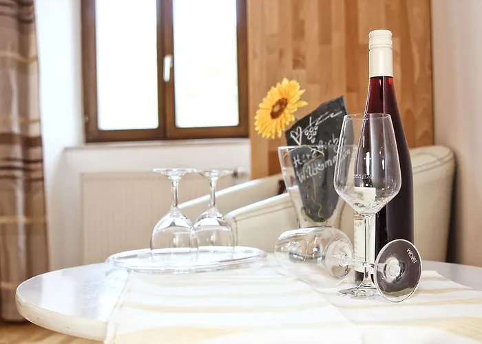 Hotel- Weingut- Moselloreley Hotel 2*