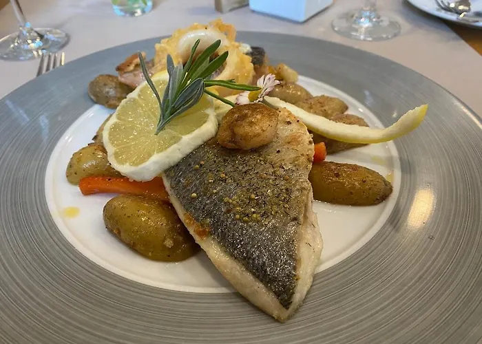 מלון Hotel- Weingut- Moselloreley